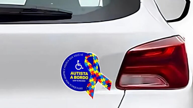 Bahia Estuda Política para Identificação de Veículos com Pessoas Autistas e Redução de Estímulos Sonoros Bahia Estuda Política para Identificação de Veículos com Pessoas Autistas e Redução de Estímulos Son