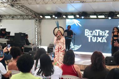 Beatriz Tuxá destaca a memória indígena como “arquivo vivo” em evento cultural Beatriz Tuxá destaca a memória indígena como "arquivo vivo" em evento cultural