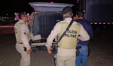 Foragido de Goiás é Capturado na Bahia ao Tentar se Esconder em Ônibus Interestadual Foragido de Goiás é Capturado na Bahia ao Tentar se Esconder em Ônibus Interestadual