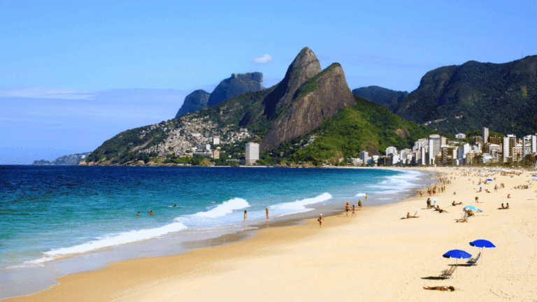 Pacotes de Viagem da Decolar Custam Até R$ 3 Mil para o Feriado de 1º de Maio Pacotes de Viagem da Decolar Custam Até R$ 3 Mil para o Feriado de 1º de Maio