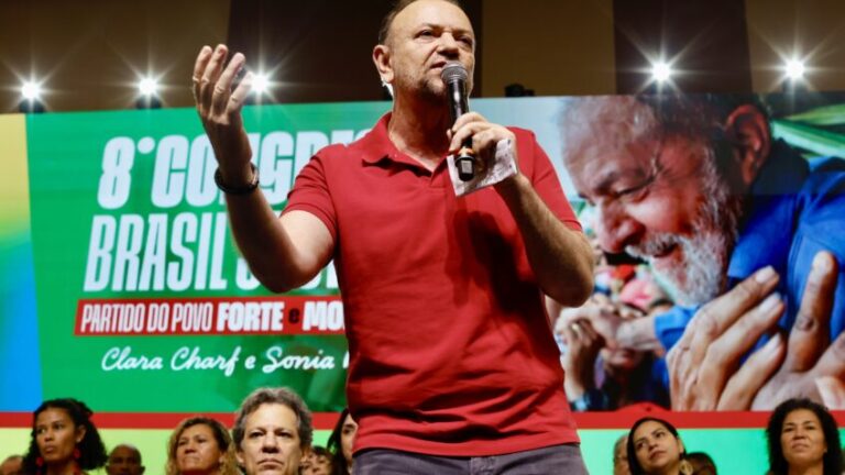 PT Define Rumo ao Socialismo Democrático em Congresso Nacional PT Define Rumo ao Socialismo Democrático em Congresso Nacional