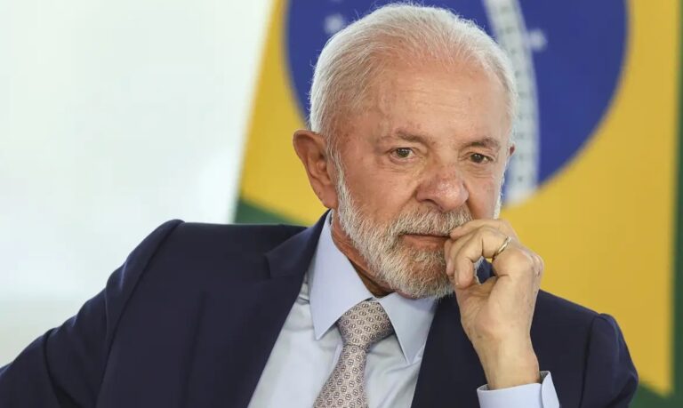 PT Reavalia Estratégia para 2026 Após Críticas Internas e Pressão Eleitoral PT Reavalia Estratégia para 2026 Após Críticas Internas e Pressão Eleitoral