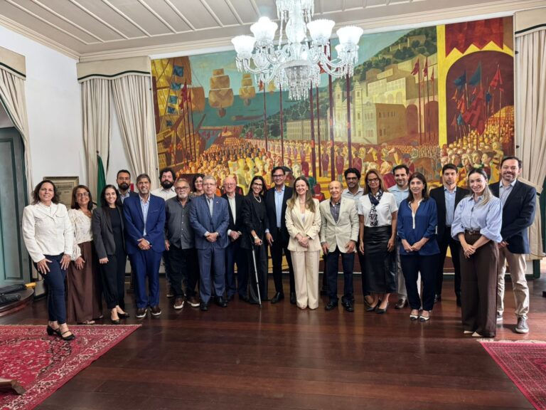 Sedur e ACB: Iniciativas para Revitalizar a Economia de Salvador Sedur e ACB: Iniciativas para Revitalizar a Economia de Salvador