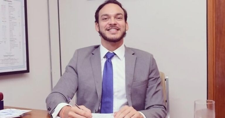 Uldurico Júnior: Ex-deputado Preso por Suspeita de Facilitação de Fugas na Bahia Uldurico Júnior: Ex-deputado Preso por Suspeita de Facilitação de Fugas na Bahia