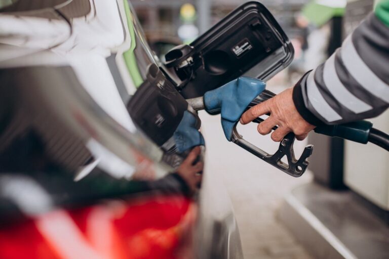 Acelen Anuncia Redução nos Preços da Gasolina e Diesel na Bahia Acelen Anuncia Redução nos Preços da Gasolina e Diesel na Bahia