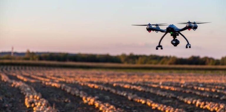 Drones Transformam o Agronegócio Baiano e Aumentam a Produtividade no Campo Drones Transformam o Agronegócio Baiano e Aumentam a Produtividade no Campo