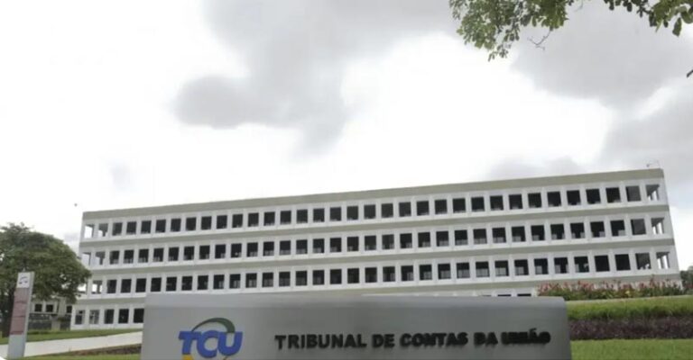 Irregularidades no TRE-BA: TCU proíbe prorrogação de contrato de terceirização Irregularidades no TRE-BA: TCU proíbe prorrogação de contrato de terceirização