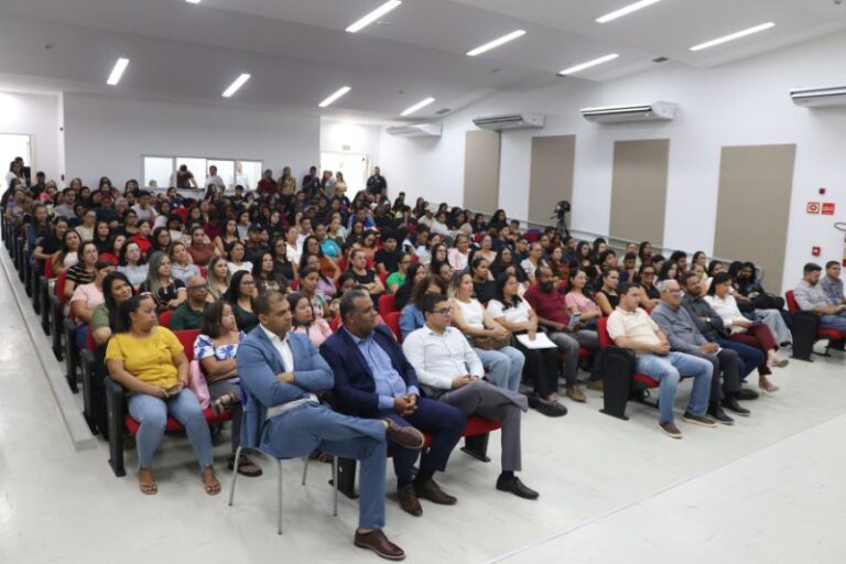 Melhorias na Educação em Bom Jesus da Serra: MPEduc Avança com Reajustes para Professores Melhorias na Educação em Bom Jesus da Serra: MPEduc Avança com Reajustes para Professores