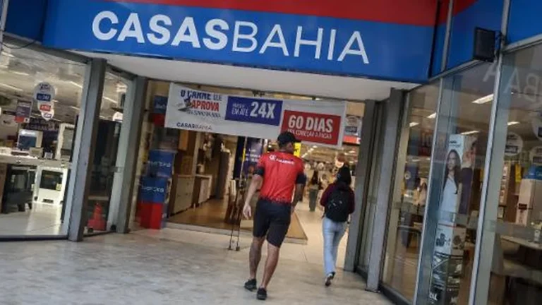 Juros Altos Pressionam Casas Bahia e Repercutem no Varejo; Setor de Vestuário Apresenta Melhor Desempenho Juros Altos Pressionam Casas Bahia e Repercutem no Varejo; Setor de Vestuário Apresenta Melhor Desem