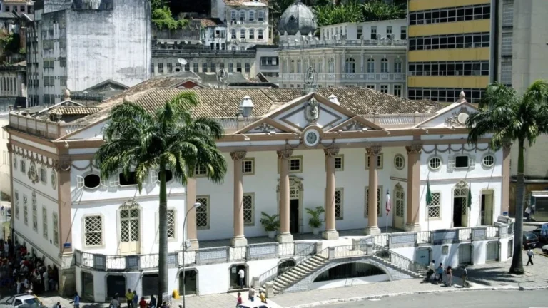 Prêmio ACB Melhores do Ano destaca empresas que impulsionam a economia baiana Prêmio ACB Melhores do Ano destaca empresas que impulsionam a economia baiana
