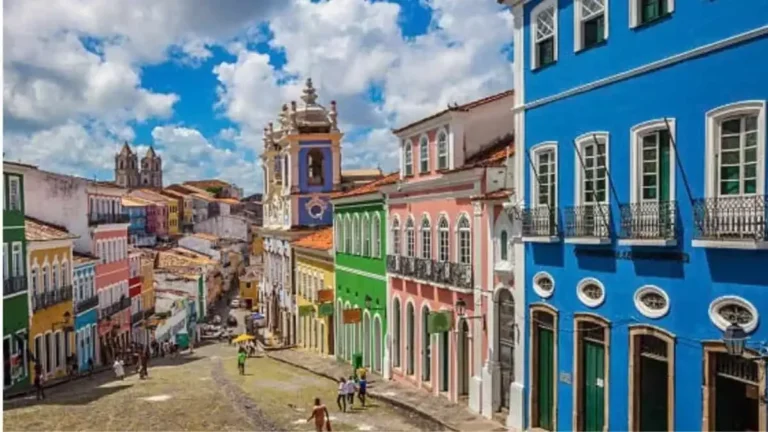 Bahia Cresce e Enfrenta Desafios para Avançar como 7ª Maior Economia do Brasil Bahia Cresce e Enfrenta Desafios para Avançar como 7ª Maior Economia do Brasil