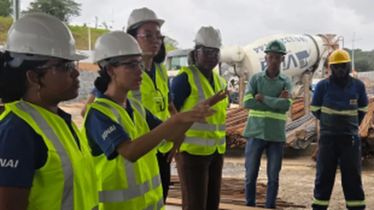 Parceria JA Bahia e SENAI aproxima estudantes do mercado de trabalho em 11 municípios Parceria JA Bahia e SENAI aproxima estudantes do mercado de trabalho em 11 municípios